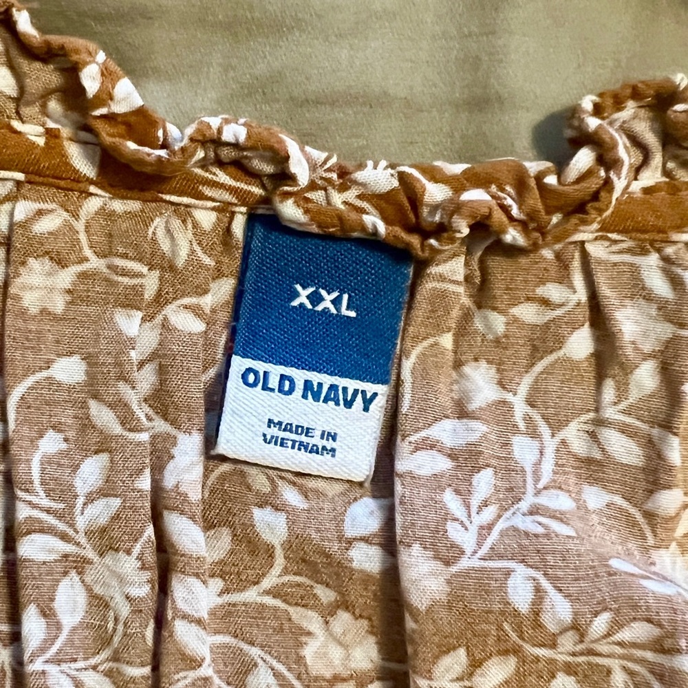Floral Pattern Blouse - Picture 4 of 5